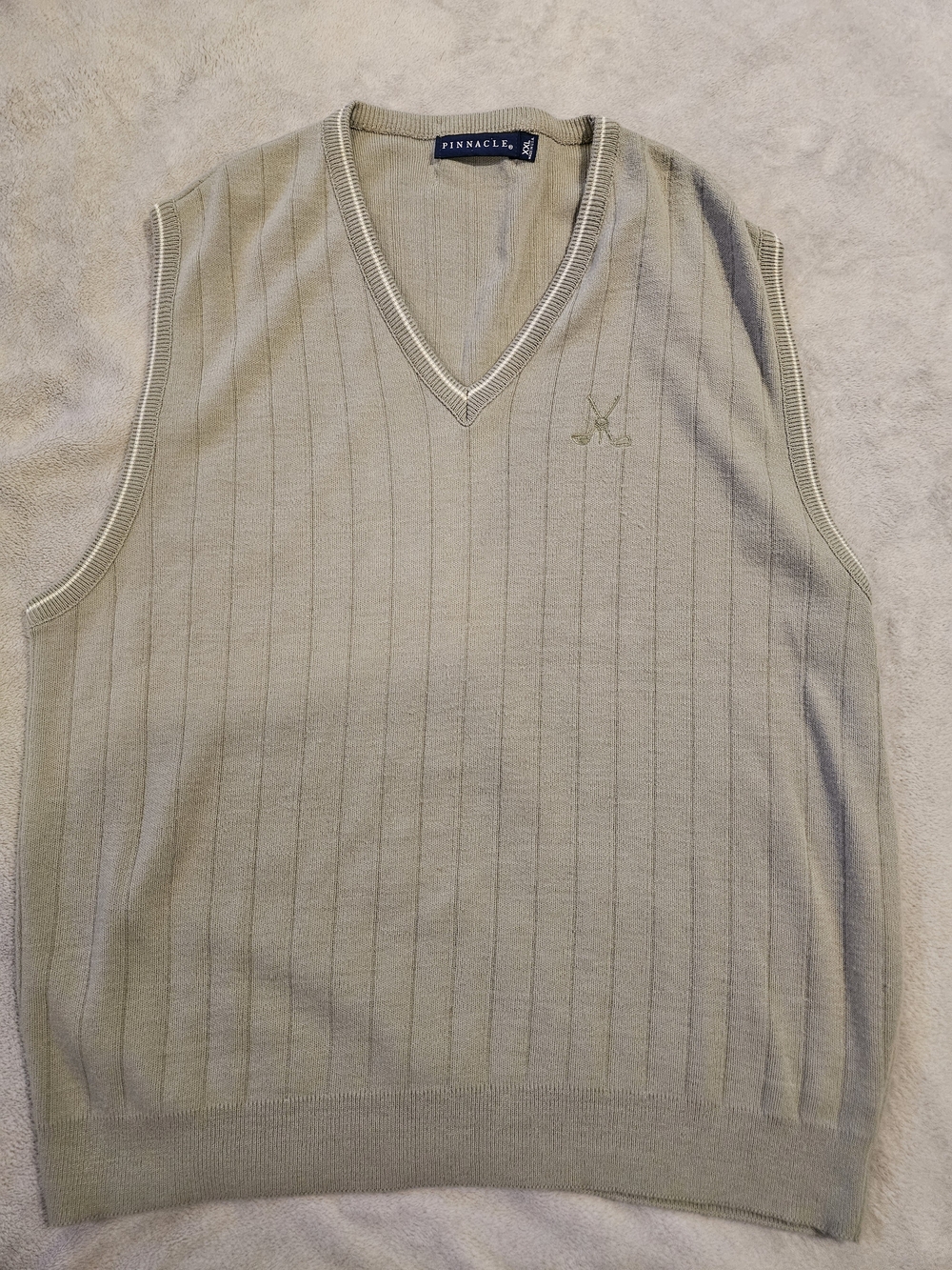 Vintage Pinnacle Golf Mens XXL Tan V-Neck Sweater Vest Embroidered Golf Clubs US